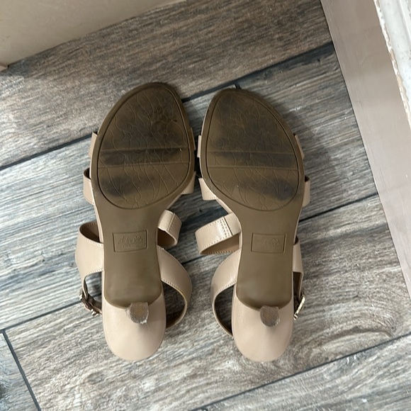 Francine low heeled sandals - Picture 3 of 4